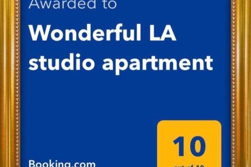 Wilshire Apartment | Wonderful LA studio apartment