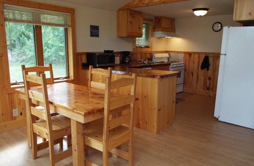 Orr Cabin | Wonderful Lake Vermilion 2 Bedroom Resort Cabin