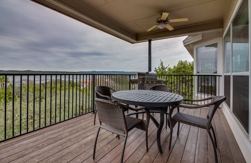 Highland Lake Estates House | Wonderful lake-view home with game room & firepit