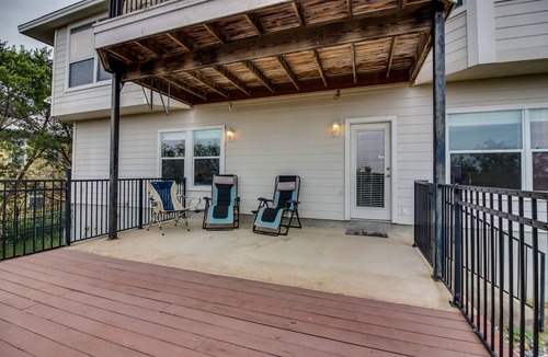 Highland Lake Estates House | Wonderful lake-view home with game room & firepit