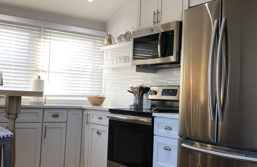 West of Town House | Wonderful Mid Island Gem