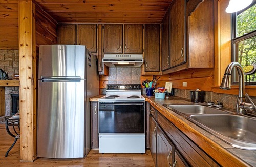 Smithville House | Wonderful Mountain Cabin Rental with a Fire Pit in Smithville, Oklahoma