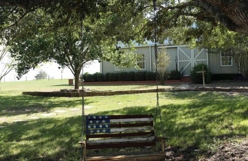 Brenham Cottage | Wonderful Place To Stay Between Brenham And Round Top