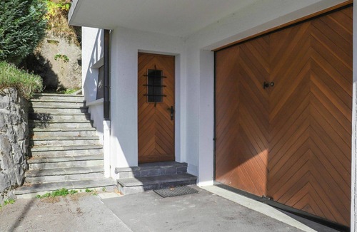 Barboleusaz House | Wonderful private villa for 8 guests with WIFI, TV and balcony