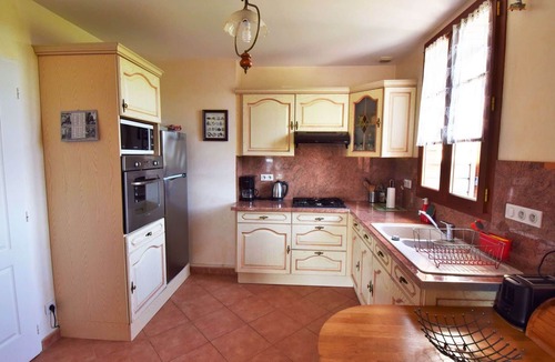 Madaillan Villa | Wonderful private villa for 6 guests with WIFI, private pool, A/C, TV, terrace and pets allowed