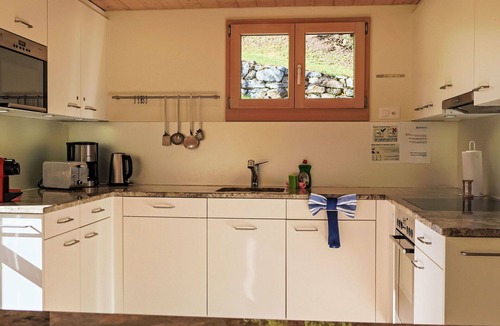 Grindelwald House | Wonderful private villa for 9 people with WIFI, TV, balcony and pets allowed
