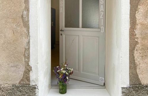 Tremona House | Wonderful private villa for 6 guests with WIFI, pets allowed and panoramic view