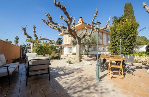Tamarit House | Wonderful private villa for 9 people with A/C, private pool, WIFI, TV, balcony and pets allowed
