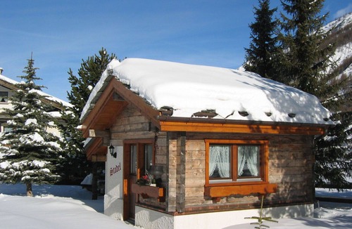 Saas Grund House | Wonderful private villa for 2 guests with WIFI, TV, patio, pets allowed and panoramic view