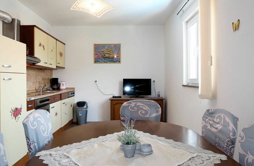 Cesarica House | Wonderful private villa for 12 guests with A/C, private pool, WIFI, TV and terrace