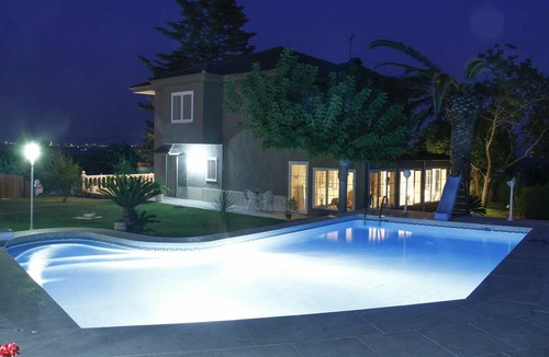 Alcover House | Wonderful private villa for 13 people with WIFI, private pool, A/C, TV and patio