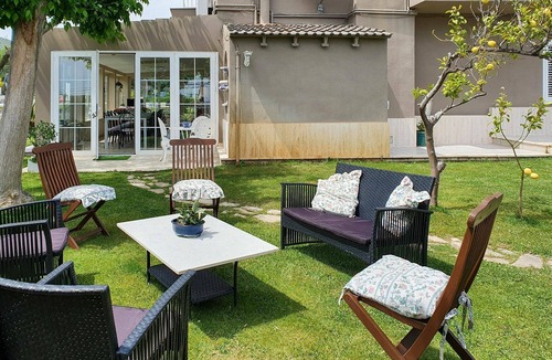 Alcover House | Wonderful private villa for 13 people with WIFI, private pool, A/C, TV and patio