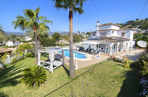 La Empedrola Villa | Wonderful private villa for 8 people with private pool, WIFI, A/C, TV and terrace