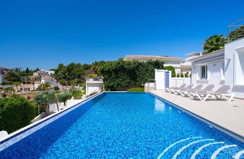 Arnella Villa | Wonderful private villa for 8 people with private pool, WIFI, A/C, TV and terrace