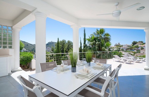 Arnella Villa | Wonderful private villa for 8 people with private pool, WIFI, A/C, TV and terrace