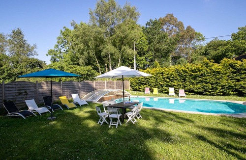Ploumilliau House | Wonderful private villa for 10 guests with WIFI, private pool, TV and terrace