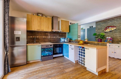 Uzes House | Wonderful private villa for 12 people with private pool, WIFI, A/C, TV and patio