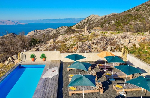 Lukovo House | Wonderful private villa for 12 people with private pool, A/C, WIFI, TV, terrace and pets allowed