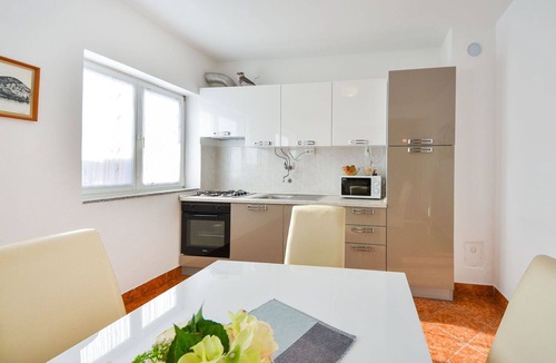 Polaca House | Wonderful private villa for 6 guests with WIFI, private pool, A/C, TV and balcony
