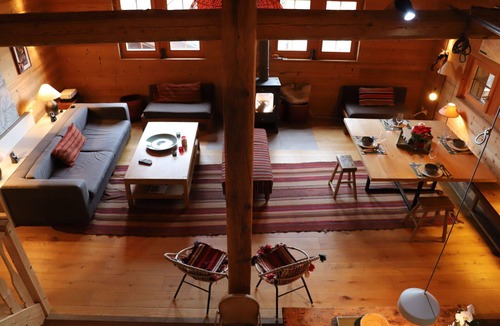 Les Posses-sur-Bex House | Wonderful private villa for 6 guests with WIFI, terrace, pets allowed and parking