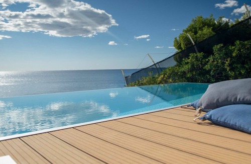 Primosten Burnji Villa | Wonderful private villa for 10 people with private pool, WIFI, A/C, TV and terrace