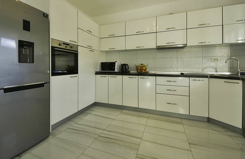 Velim House | Wonderful private villa with hot tub, private pool, WIFI, A/C, TV, patio and pets allowed