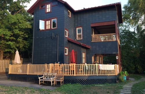 Ithaca House | Wonderful Rustic Lake House On Cayuga Lake only 2.5 Miles From Downtown Ithaca!