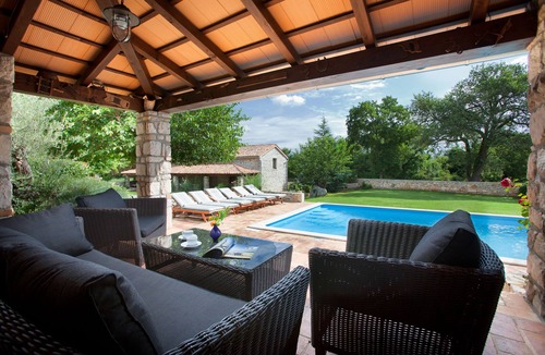 Marceljani Villa | Wonderful, secluded, minutes from the beach, with 5 bedrooms