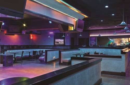 Fort Worth Hotel | Wonderful Stay! Four Great Units, Indoor Pool, Free Parking, On-Site Restaurant