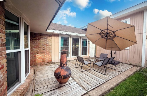 Central Southwest Apartment | Wonderful studio in vibrant Houston neighborhood