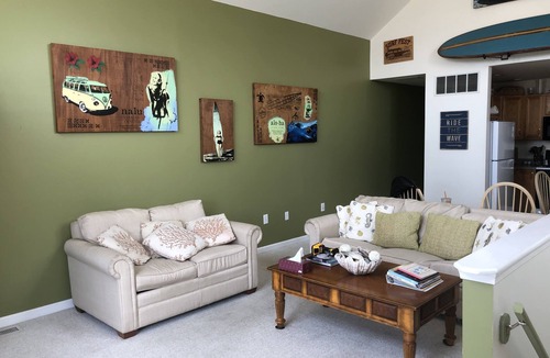 Avalon House | Wonderful Townhome in Beautiful Avalon!