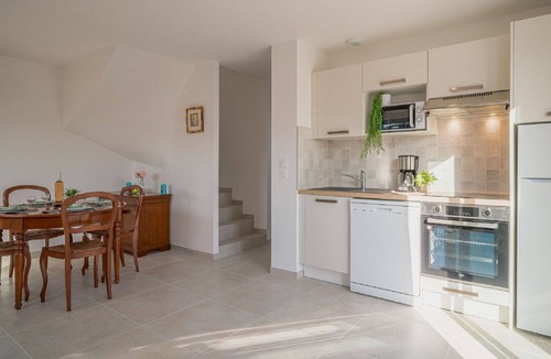Sainte-Marie-Plage House | Wonderful villa for 4 guests with A/C, TV, terrace and pets allowed