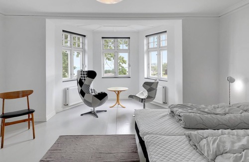 Sandkaas Apartment | Wonderful vacation apartment with plenty of space for several generations.