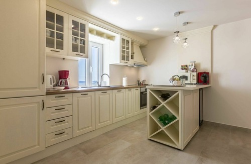 Jesenice House | Wonderful villa for 6 people with A/C, WIFI, private pool, TV and patio