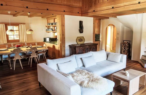 Laax House | Wonderful villa for 7 people with WIFI, patio and panoramic view