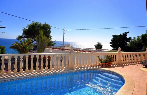 Coveta Fuma Ski Chalet | WONDERFUL VILLA WITH POOL, NO STEPS, WIFI, BEACH