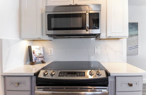 East Ocean Ave Condo | Wonderful waterfront tranquilityn
