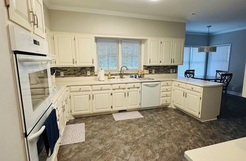 Sanford House | Wonderful West Side Sanford Home