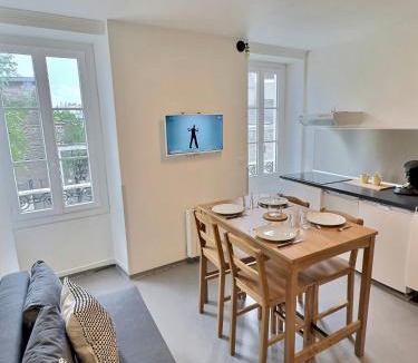 Centre Ville Apartment | Wonderhost, aux abords de Beaumont