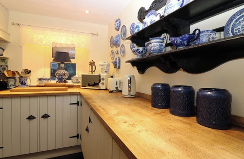 Newburgh Cottage | Wonderland Cottage