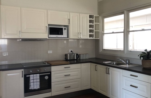 North Wonthaggi House | WONTHAGGI-COSY COTTAGE - PET FRIENDLY- WIFI