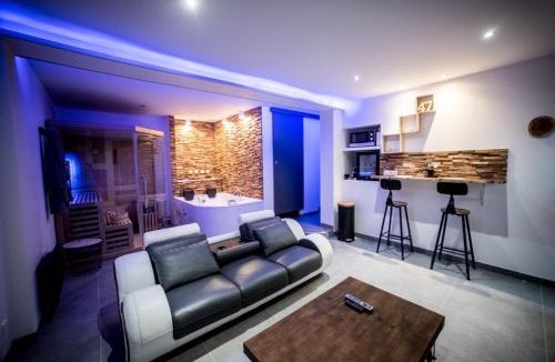 Precy-sur-Oise Bed & Breakfast | Wood 47 spa