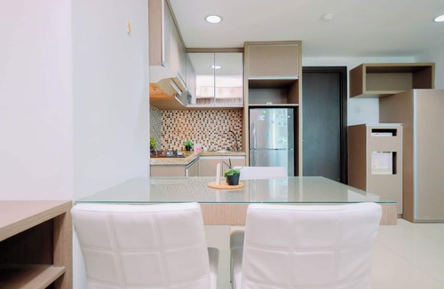 Kebagusan Apartment | Wood Accents 2Br At Tamansari The Hive Apartment