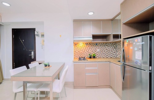 Kebagusan Apartment | Wood Accents 2Br At Tamansari The Hive Apartment