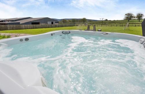 Llanfihangel Tal-y-llyn House | Wood Farm Barn