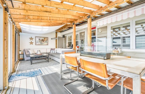 Ramara Cottage | Wood fired Hot Tub- Lakeside Cottage compound