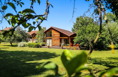Hieres-sur-Amby House | Wood frame architect house