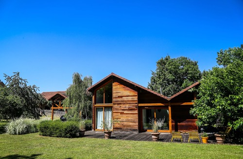 Hieres-sur-Amby House | Wood frame architect house