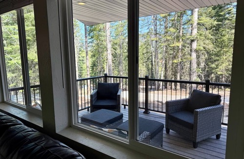 Sagle House | Wood Haven - a North Idaho Getaway