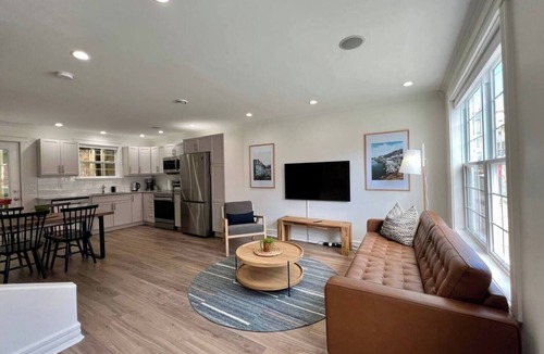 Downtown St. John's House | Wood House King Bd 2 Queens Fire Pit